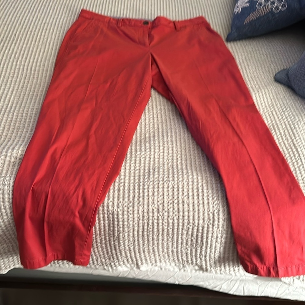 Talbots 10P relaxed chino 98 cotton 2 spandex rhubarb excellent worn a few time